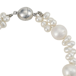 Freshwater Pearl Bracelet with small Pearl accents