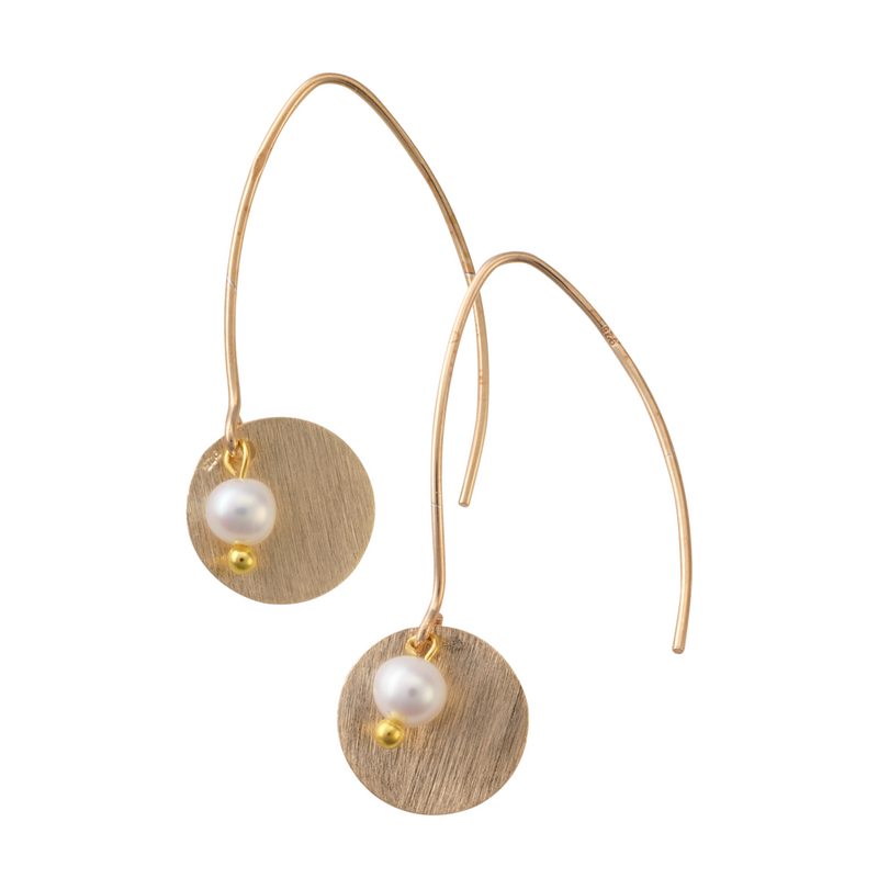 Disc earrings with seed pearls