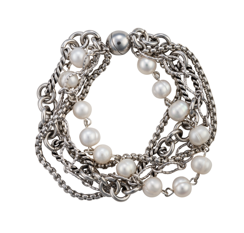 Five-strand chain and pearl statement braceleto