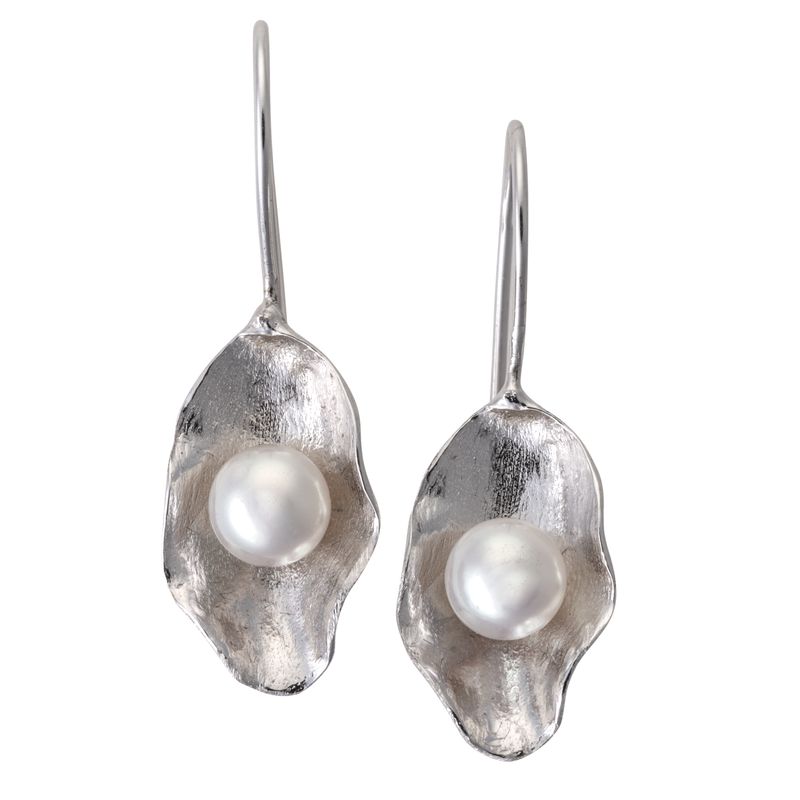 Hanging leaf and pearl earrings