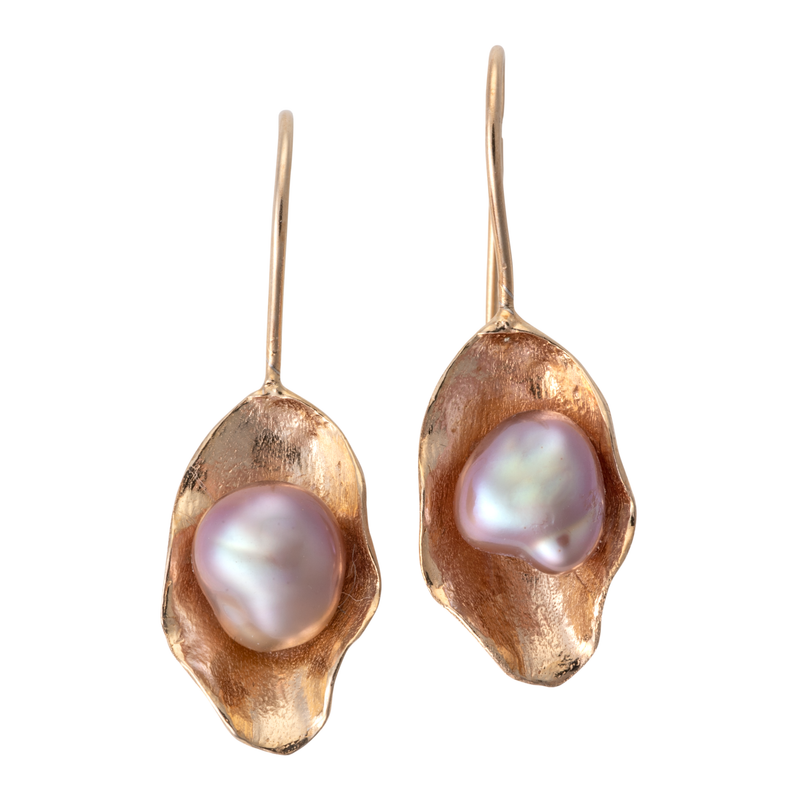 Hanging leaf and pearl earrings