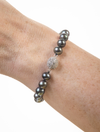 Delicate pearl bracelet with crystal clasp