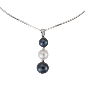 Drop-pearl silver necklace