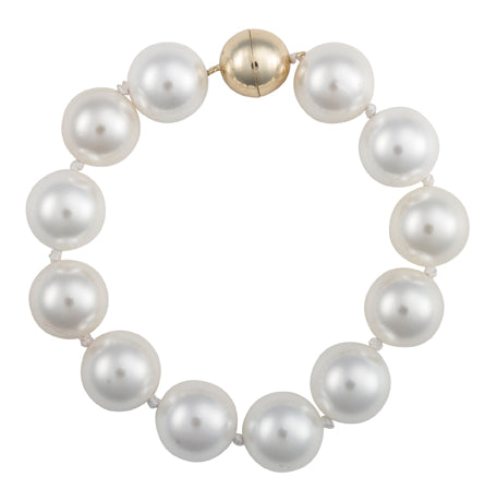 Mother of pearl bracelet with gold   magnetic clasp