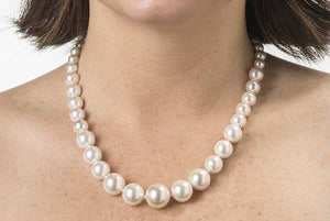 Graduated Mother of Pearl Necklace with Decorative Clasp