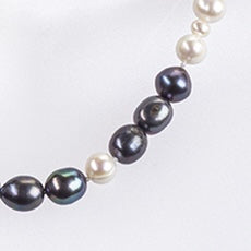 20" Graduated Black and White Freshwater Pearl Necklace 3mm-11mm